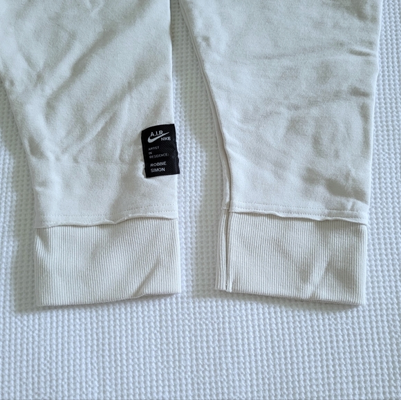 Nike👟 Yoga🧘♀️ Luxe A.I.R. Graphic Sweatshirt - NWT - Picture 9 of 16